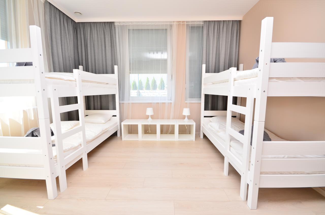 G'Hostel Deszczno Eksteriør billede