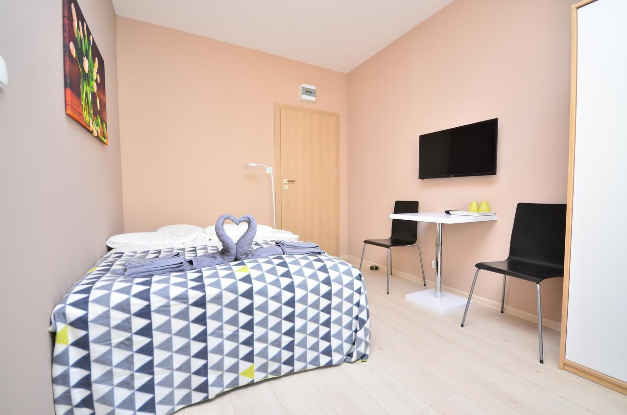 G'Hostel Deszczno Eksteriør billede